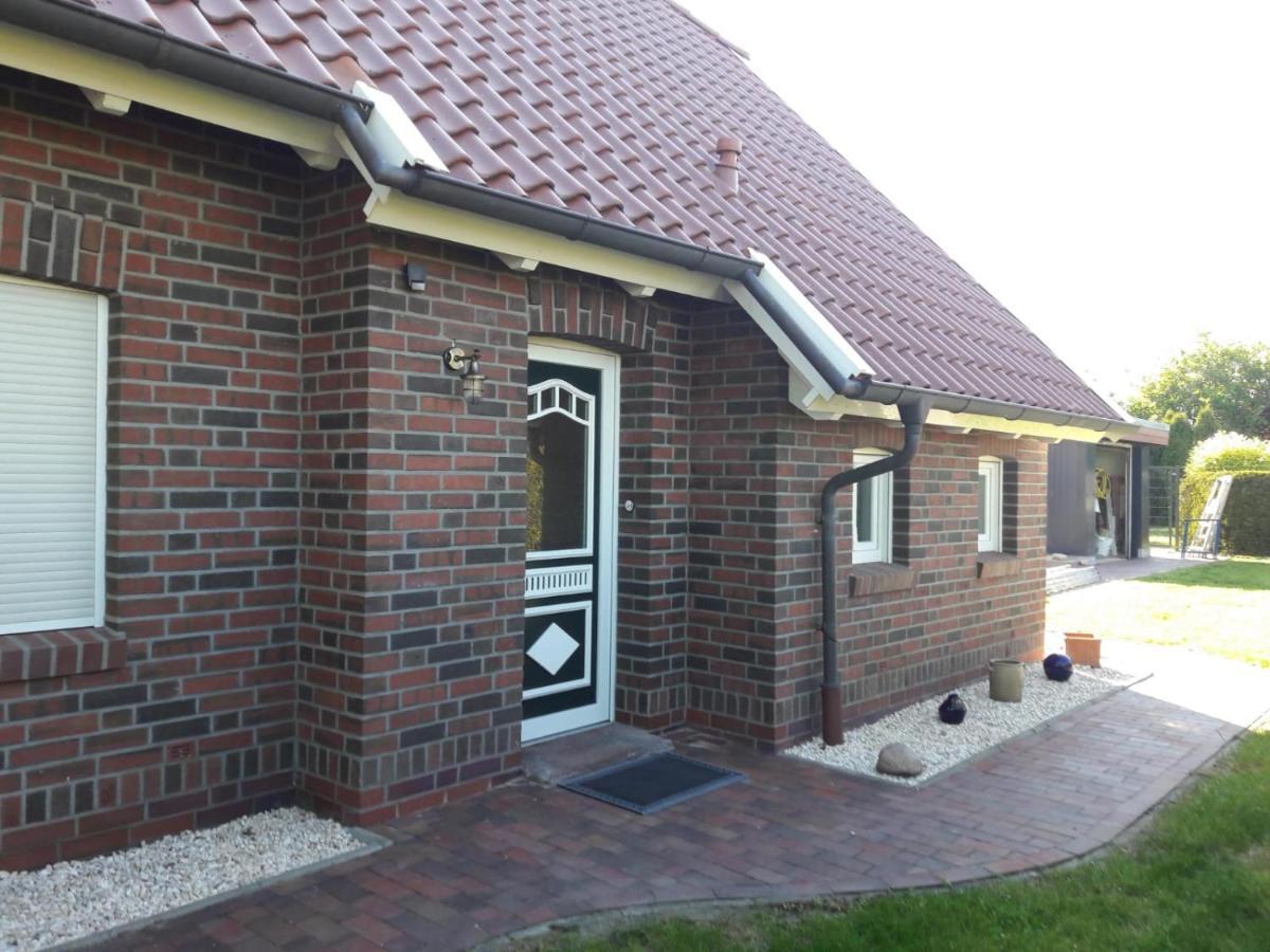 Tolles Ferienhaus In Pilsum - Ferienhaus Trientje - Mit Garten Und Ueberdachter Terrasse Extérieur photo