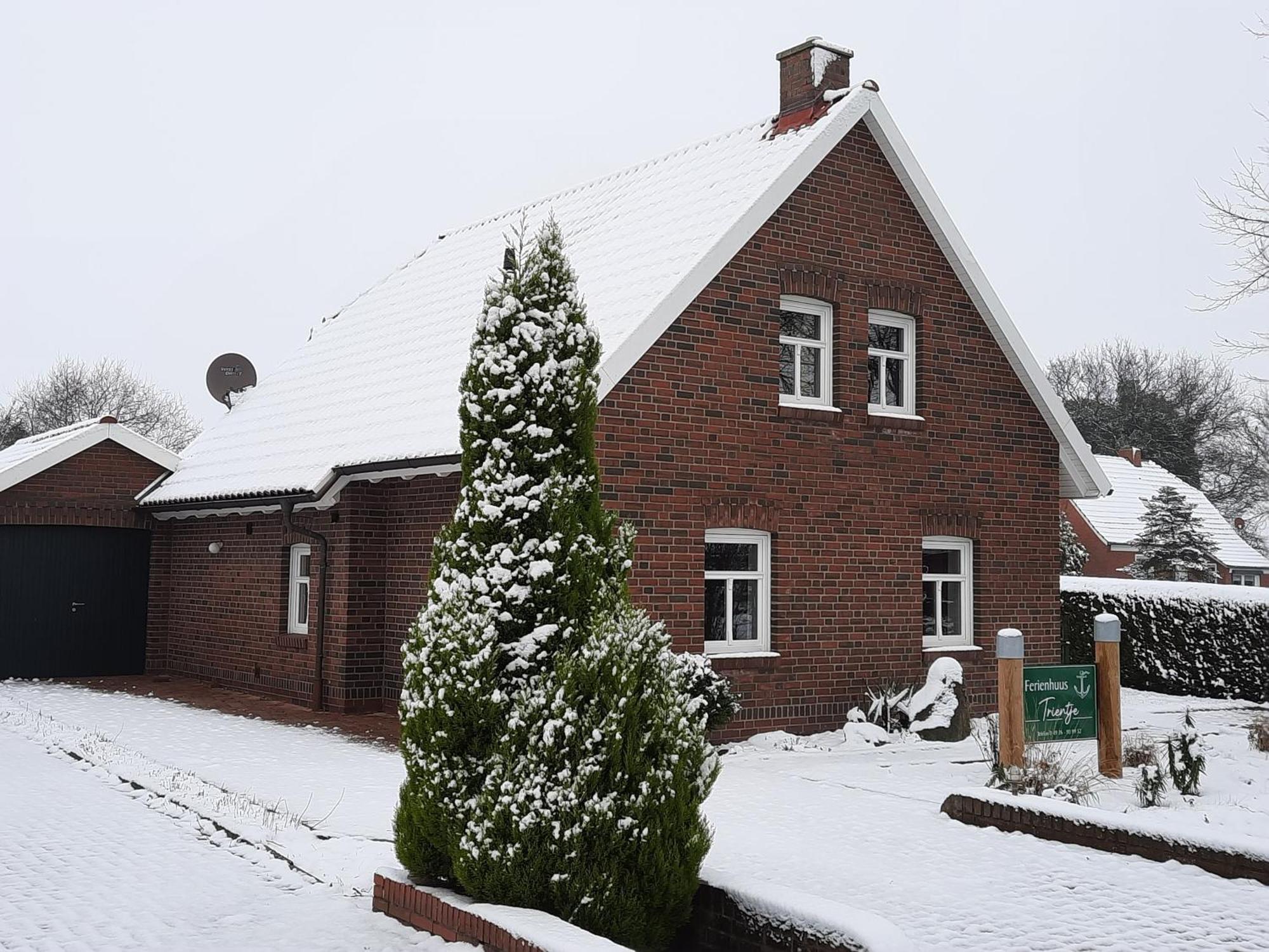 Tolles Ferienhaus In Pilsum - Ferienhaus Trientje - Mit Garten Und Ueberdachter Terrasse Extérieur photo